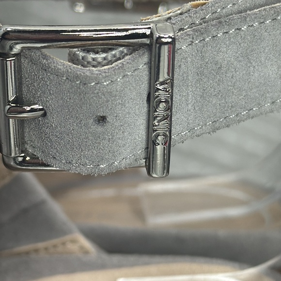 (E2) Vionic Perk Women's Kaia Light Grey Suede Peep Toe Platform Heel, Size 9 - Picture 4 of 15